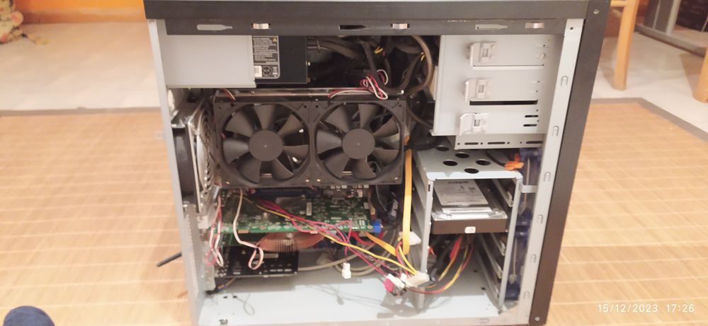 Ancienne tour PC de Gamer Matériel informatique