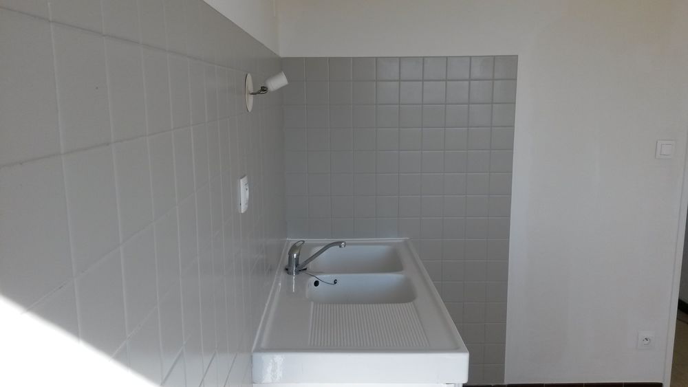 Location Appartement F1 - 29m2 avec cave hauteurs de la Seyne La seyne-sur-mer