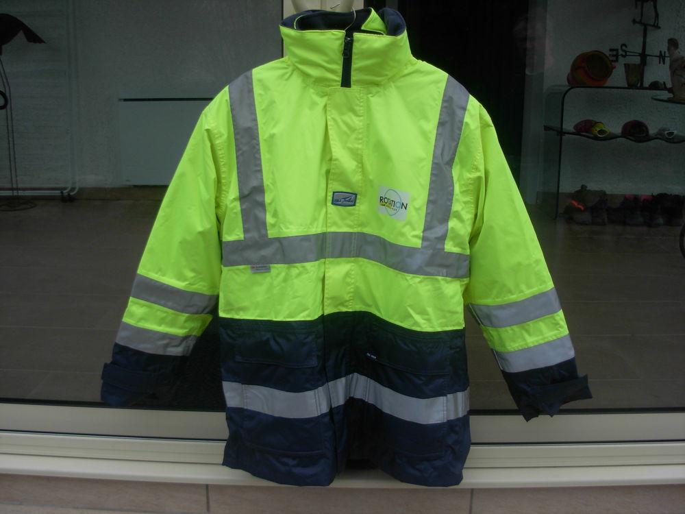 Parka 2 en 1 XL neuves dont 1 veste amovible 100 % polyester Vêtements