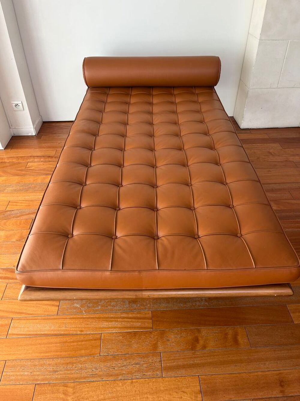 LIT DE JOUR BARCELONA - KNOLL Meubles