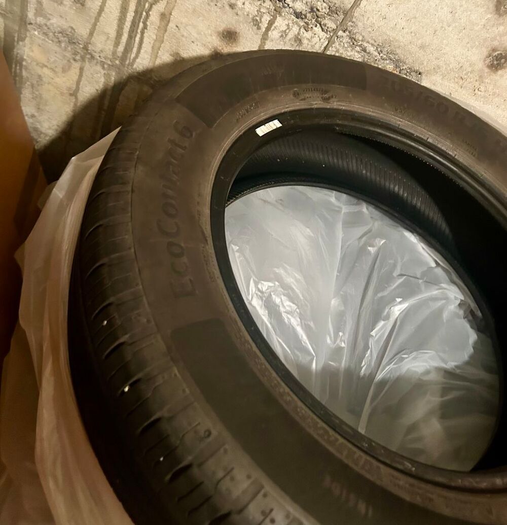 4 pneus &eacute;t&eacute; Continental EcoContact 205/60 R16 92H ? Tr&egrave;s bon Sports