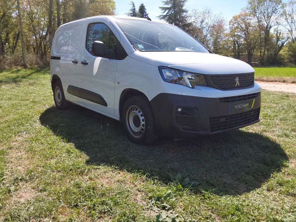 Partner PARTNER FOURGON M 650 KG BLUEHDI 100 S&S BVM6 2022 occasion 38080 Saint-Marcel-Bel-Accueil