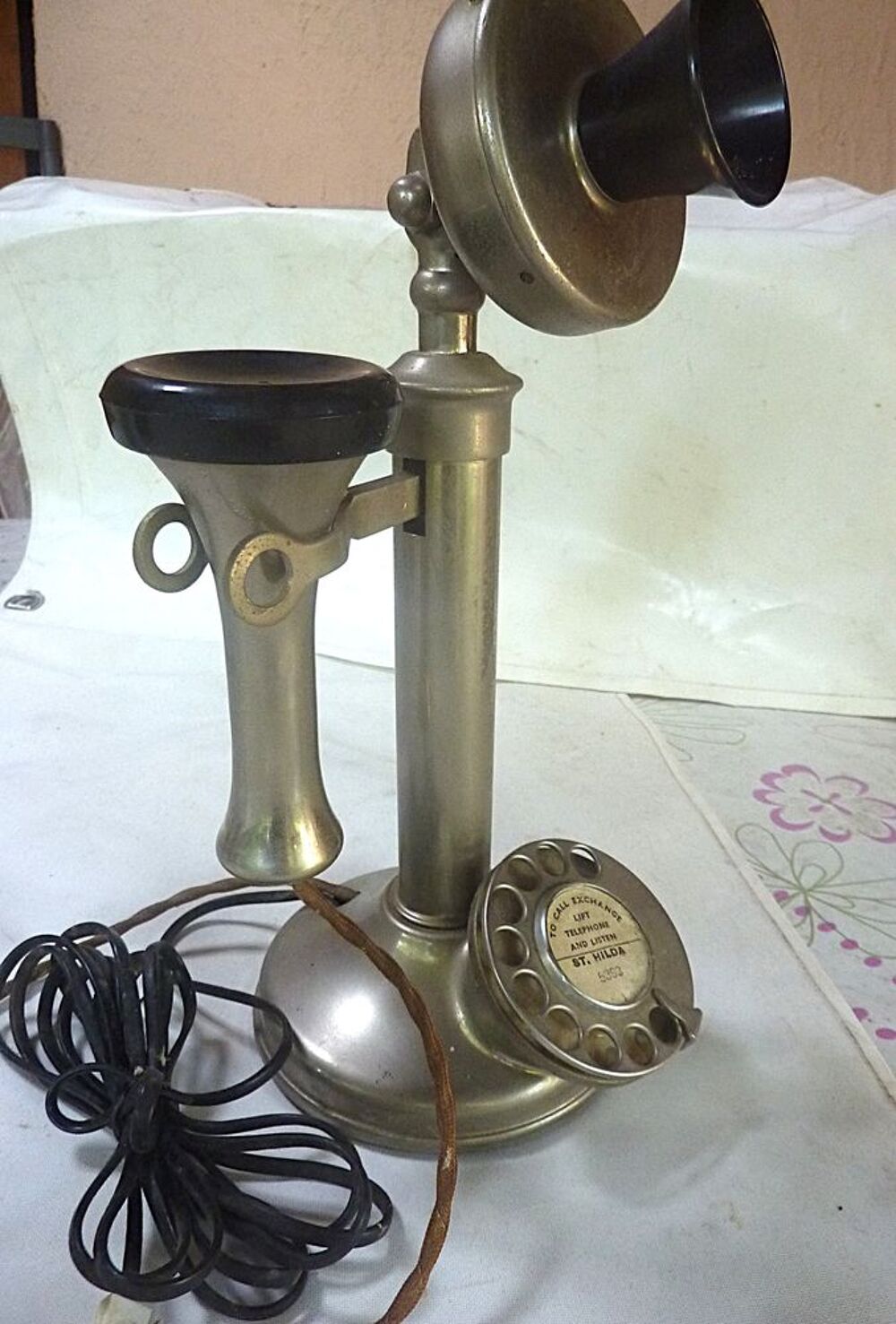 T&eacute;l&eacute;phone ancien "Anglais" Décoration