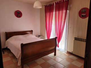  Villa à louer 5 pièces 110 m²
