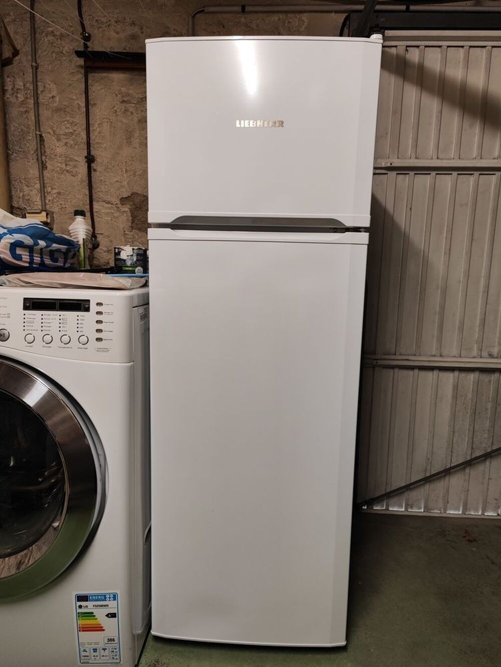GRAND REFRIGERATEUR quasi neuf (55 x 157.1 x 63) LIEBHERR Electroménager