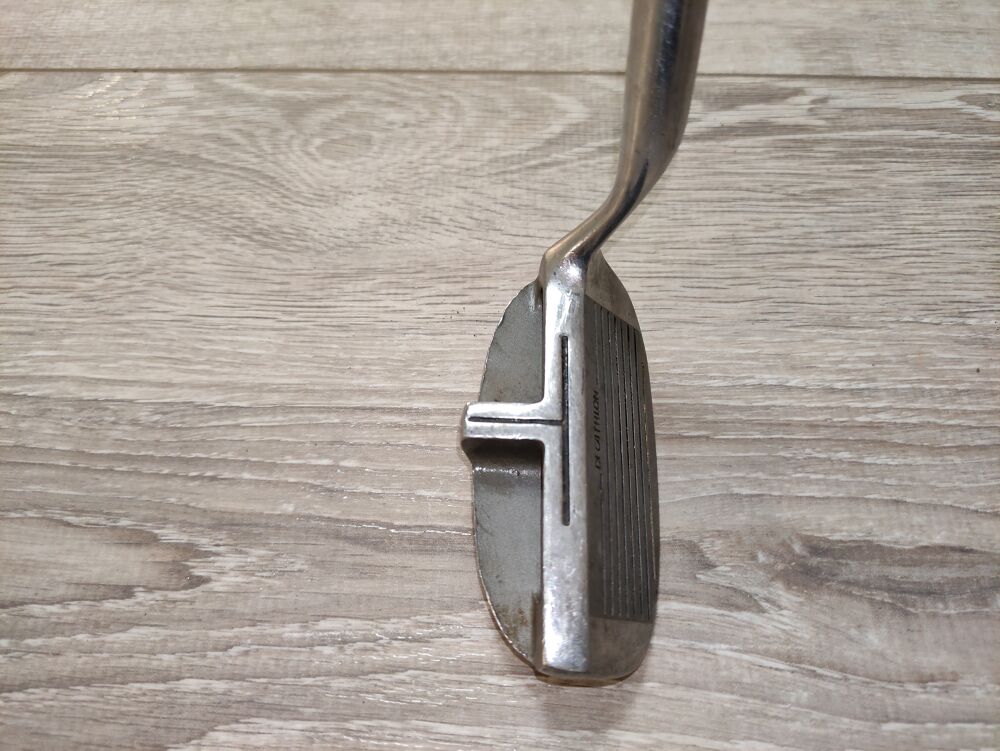 Chipper de Golf Decathlon 100 en Acier en Tr&egrave;s Bon &Eacute;tat Sports