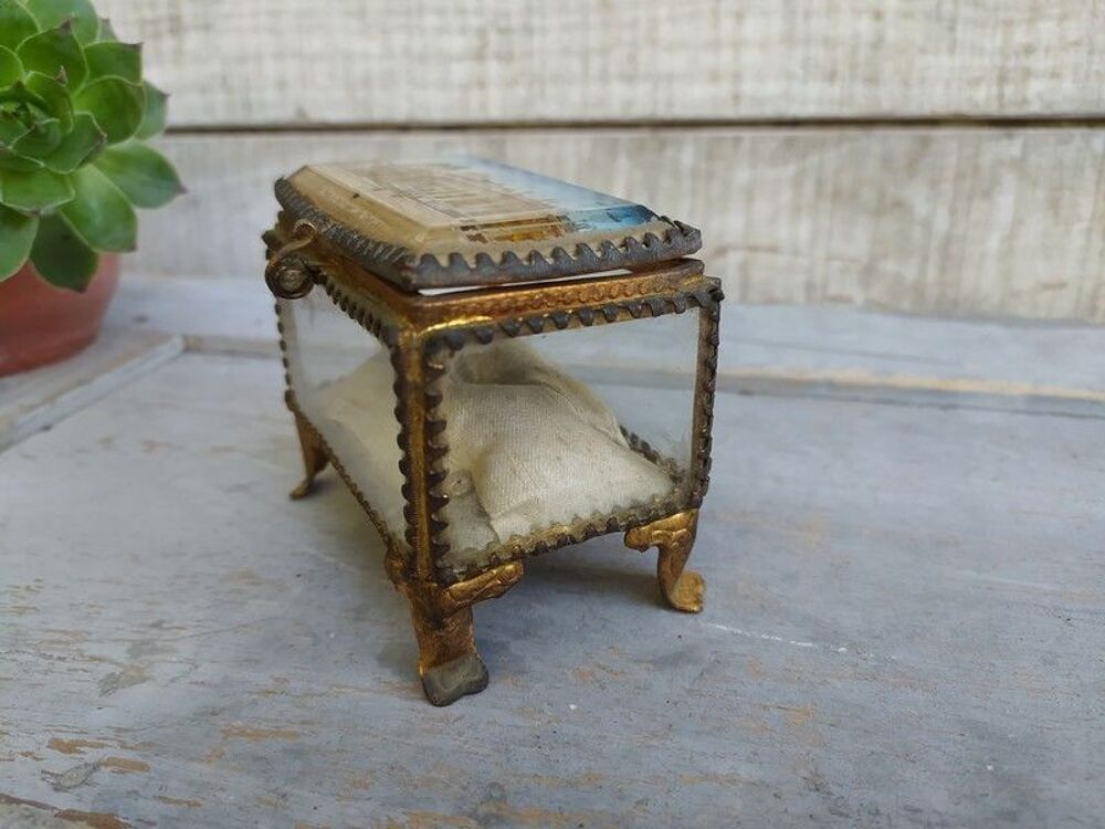 Ancienne Boite &agrave; Bijoux Verre et Laiton La Baule sur Mer 