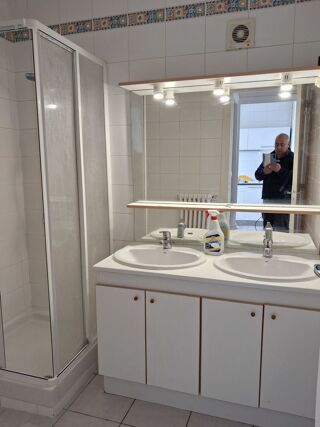  Appartement à louer 2 pièces 55 m²
