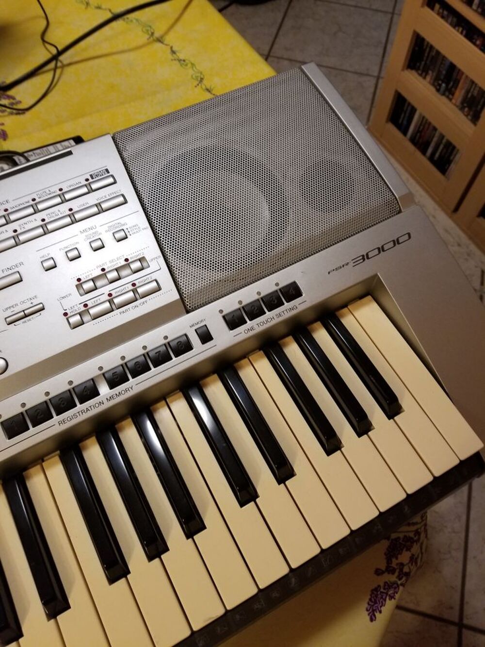 Clavier arrangeur Yamaha PSR-3000 en parfait &eacute;tat. Instruments de musique