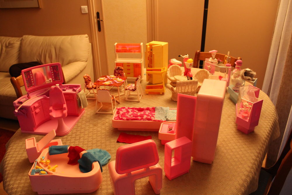 Mobilier de barbie store
