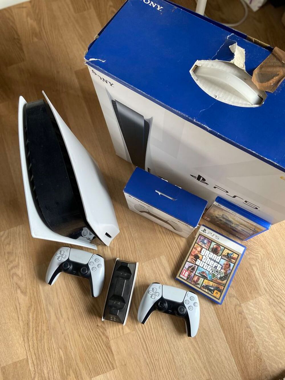 PS5 mod&egrave;le standard Consoles et jeux vidéos