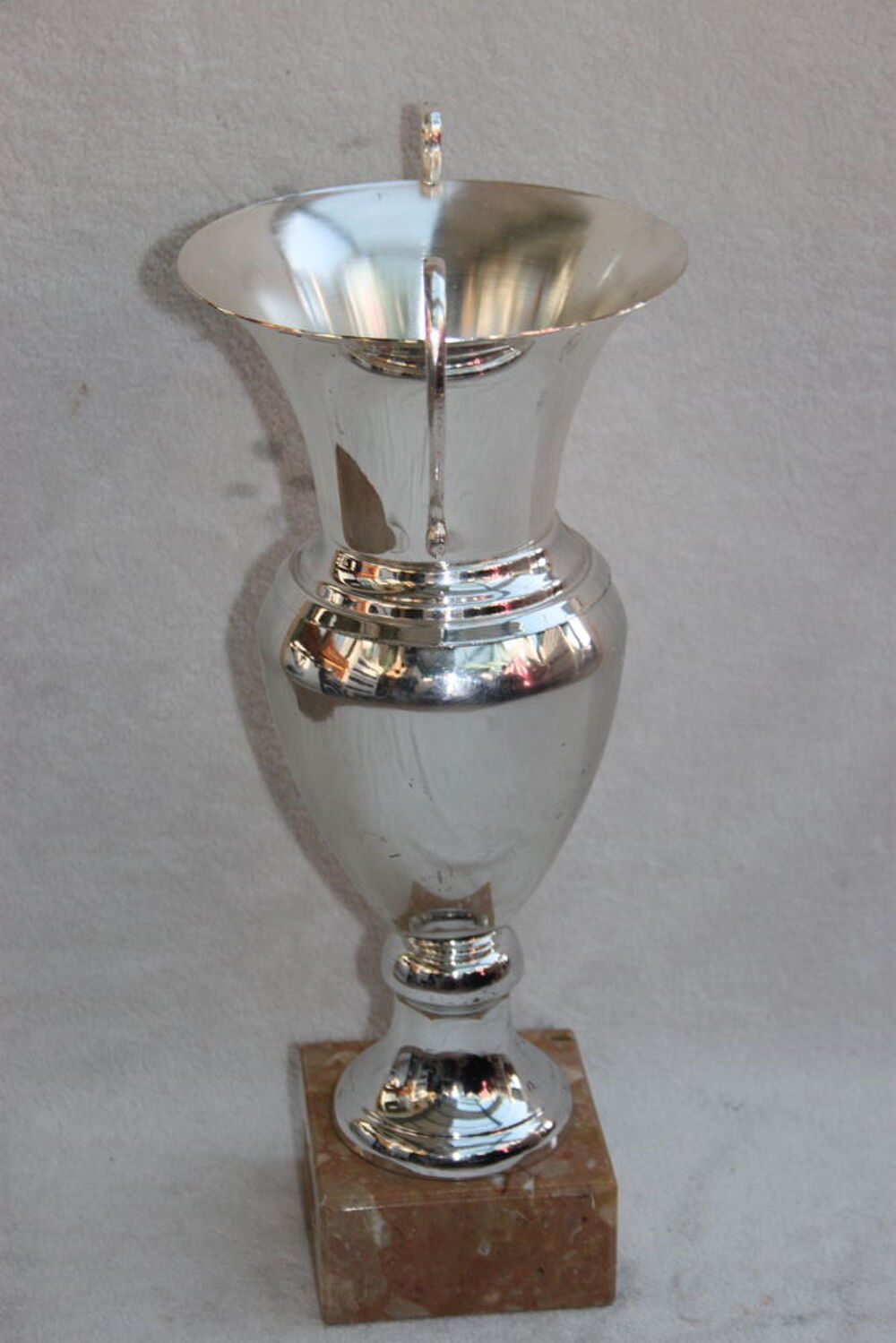 Troph&eacute;e argent&eacute; Sports