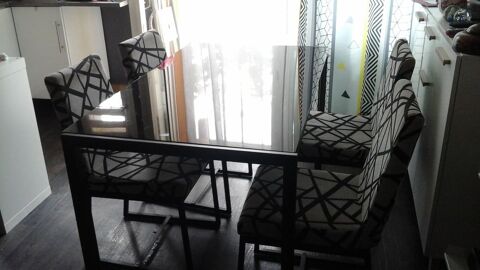 Table et 4 chaises modernes 0 Le Cap D Agde (34)