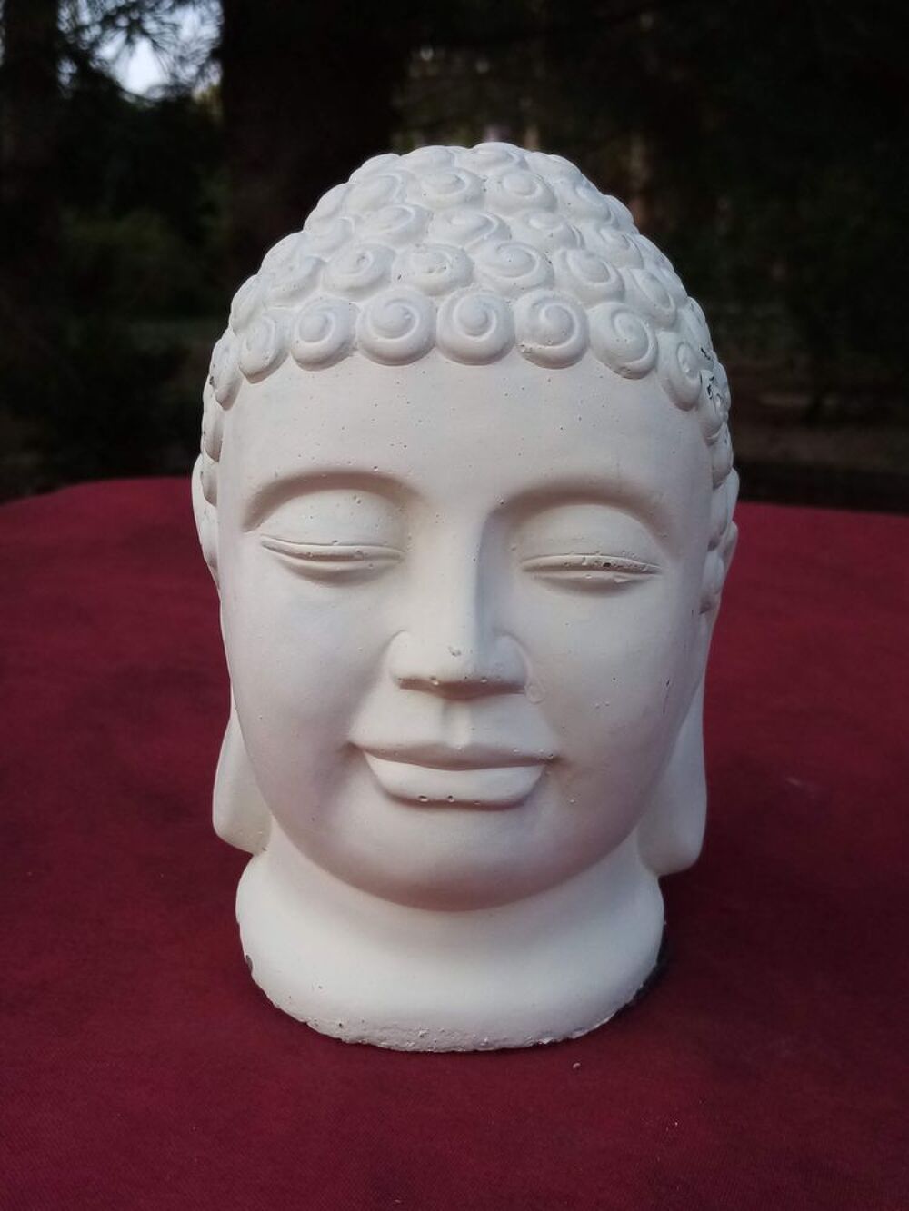 T&ecirc;te de bouddha blanche en pierre reconstitu&eacute;e (n&deg;17) Dcoration