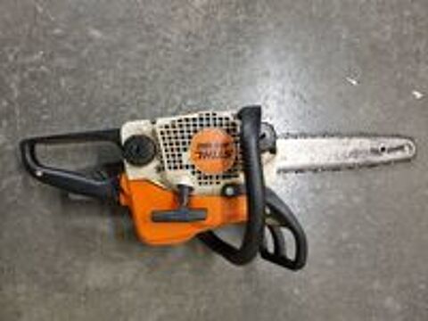   Troconneuse Stihl tres bon etat 