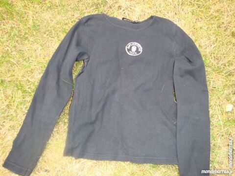 Pull noir � manches longues marque DIPLODOCUS 4 Nimes (30)