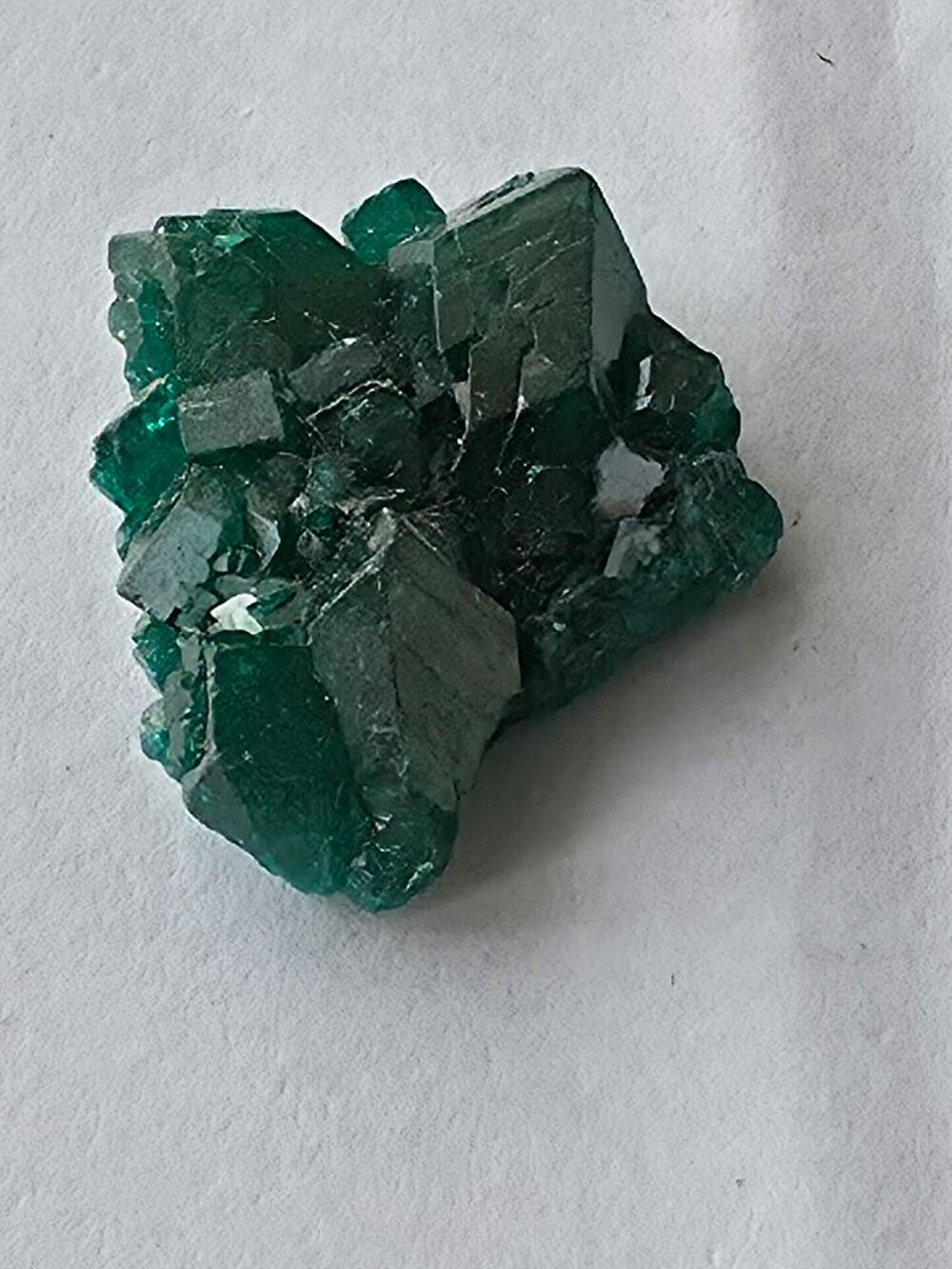 Min&eacute;ral Dioptase Vert Emeraude Authentique-Katanga, RDC 