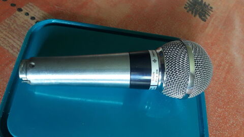 Microphone SHURE 565 200 Menetou-Rtel (18)