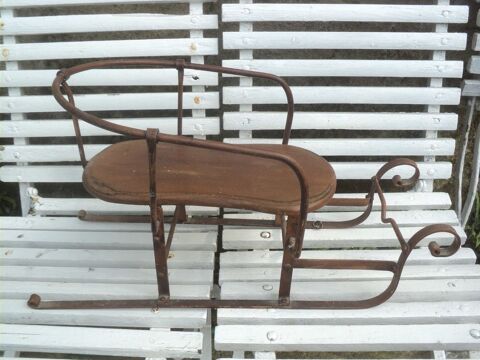 Ancienne Petite Luge Tra�neau d'Enfant M�tal et Bois 1920 160 Loches (37)