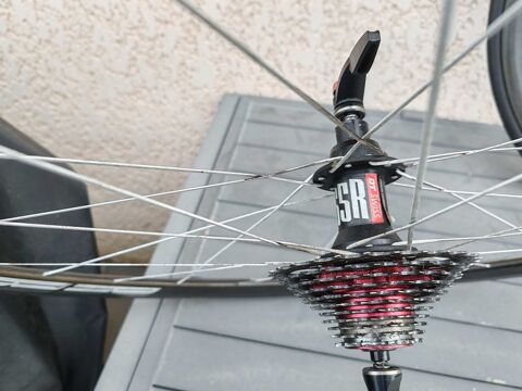 roues carbone DT swiss a boyaux 250 Brugui�res (31)