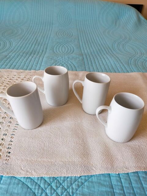 Lot de 4 tasses  4 Brtigny-sur-Orge (91)