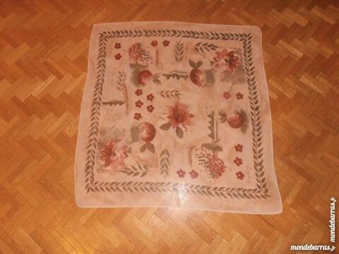 Foulard beige/fleurs bordeaux (V3) 8 Tours (37)