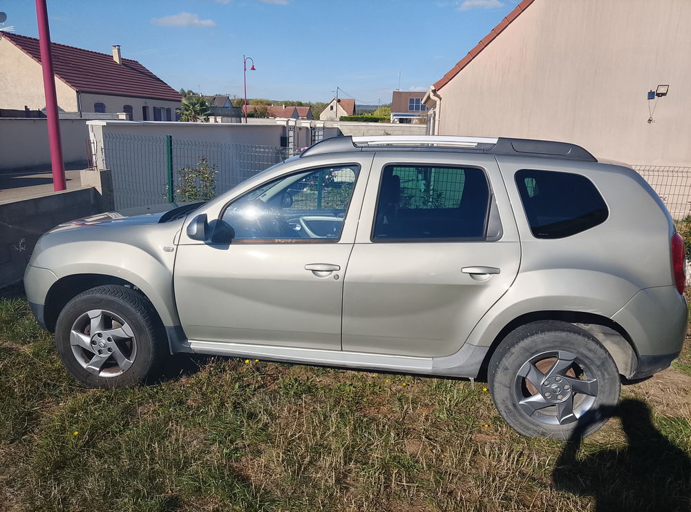 Duster 1.5 dCi 110 4x2 Ambiance 2010 occasion 89300 Champlay