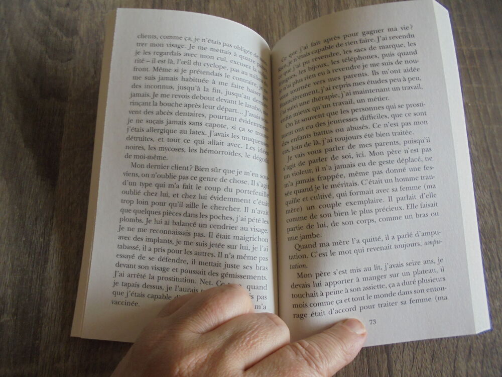 Les confidences (123) Livres et BD