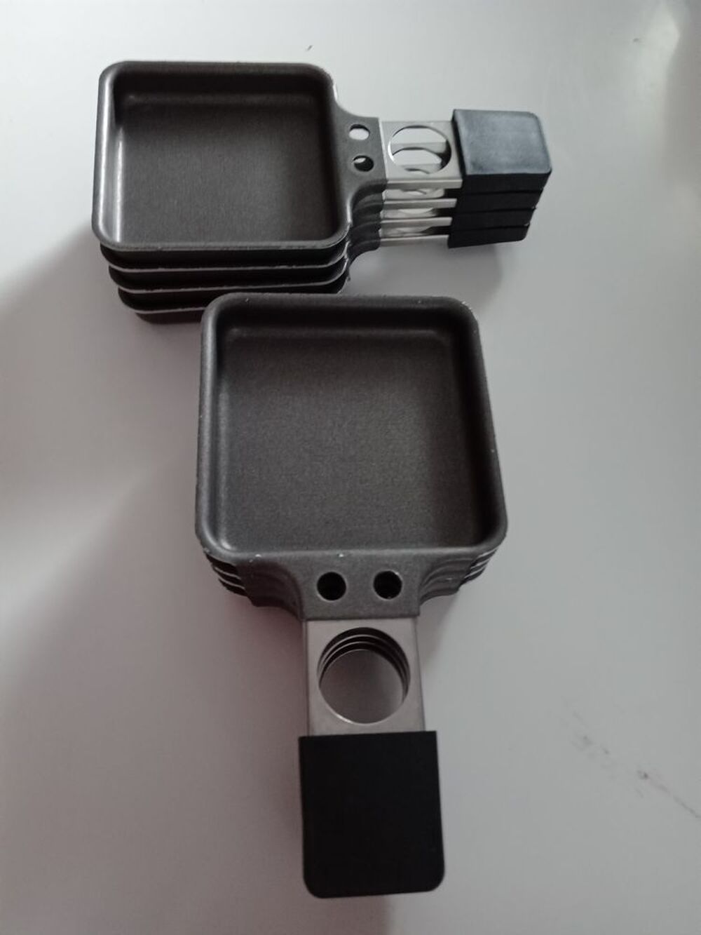 Appareil &agrave; Raclette pour 8 Personnes Electroménager