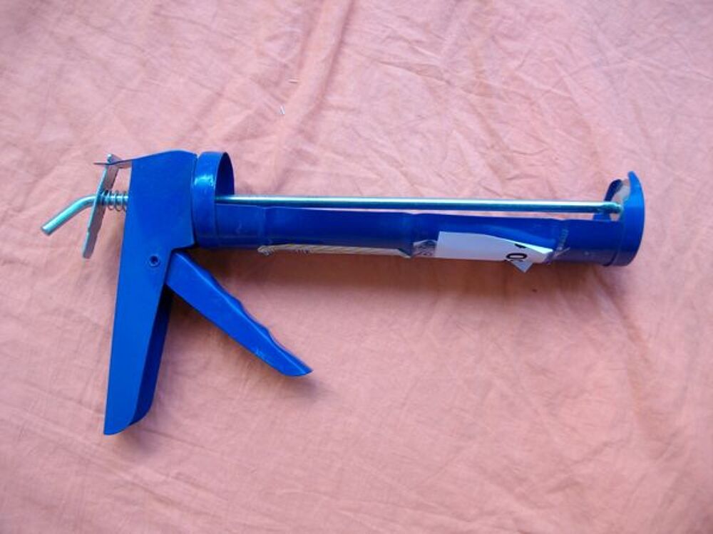 Pistolet Mastic + Ruban de Mousse d'isolation Bricolage