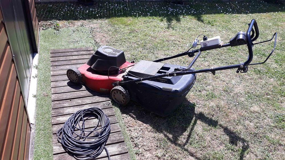Tondeuse &eacute;lectrique autotract&eacute;e Jardin