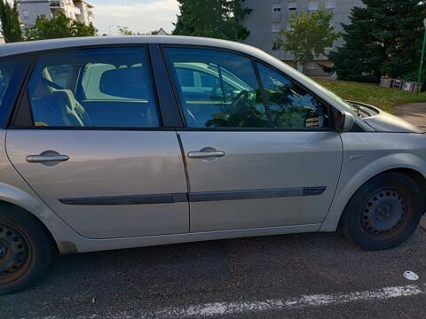 Renault scenic ii Scenic 1.9 dCi 120 Confort Authentique