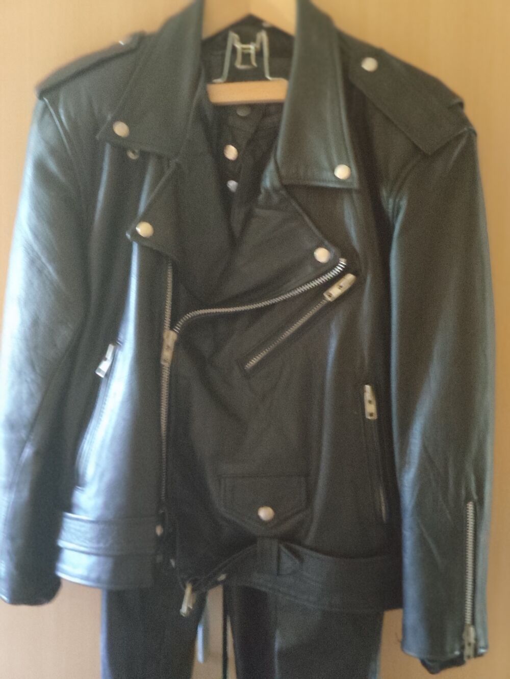 veste et pantalon cuir Vtements