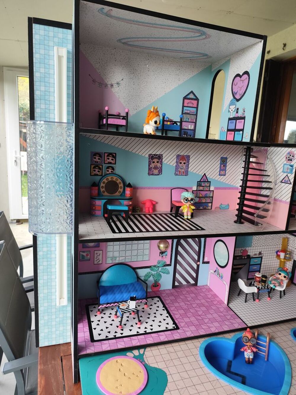 Maison poup&eacute;e LOL Jeux / jouets