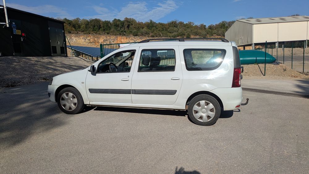 Logan MCV dCi 85 eco2 5 places Blackline 2010 occasion 70110 Courchaton