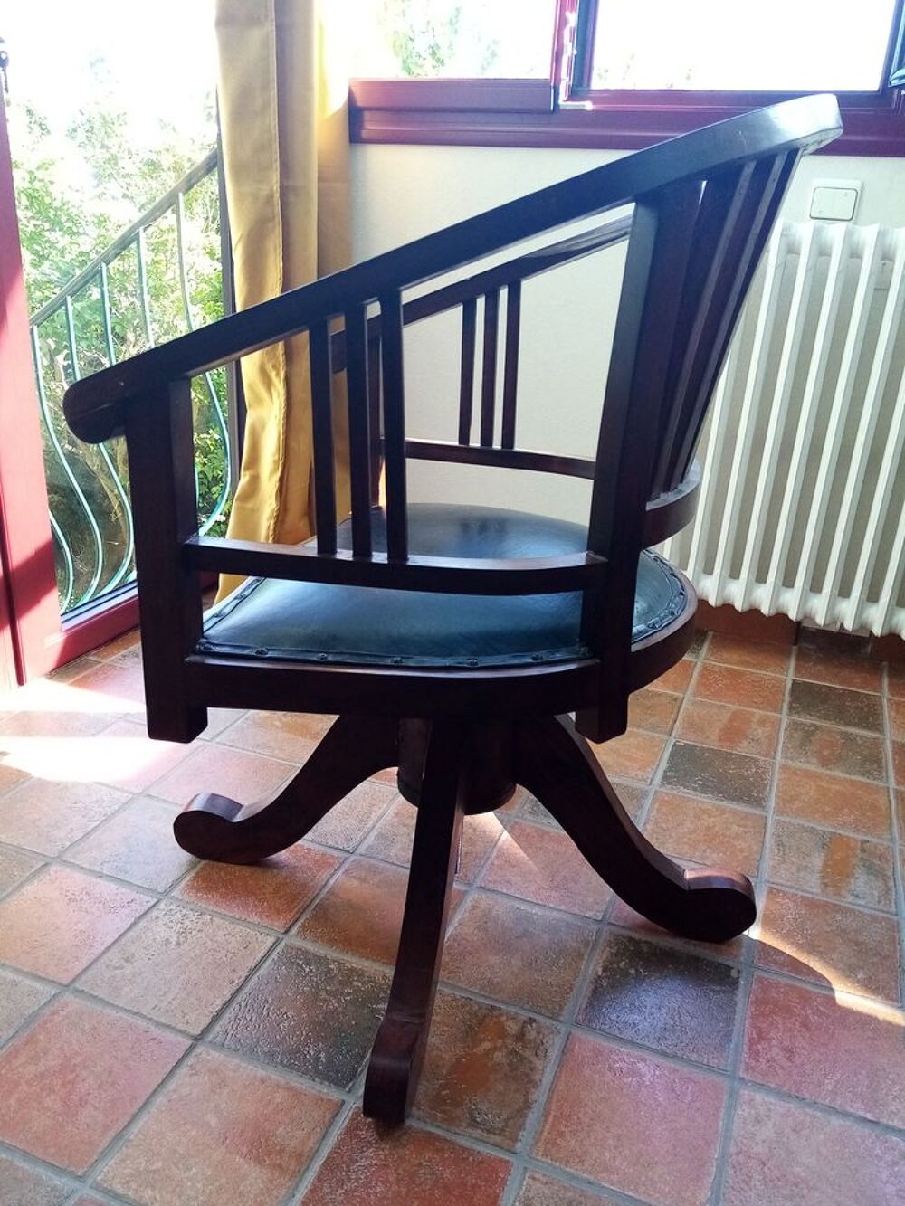 Fauteuil style americain. Meubles