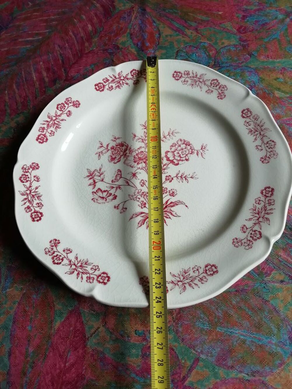 2 assiettes en porcelaine de Gien diam&egrave;tre 24,5 cm Décoration