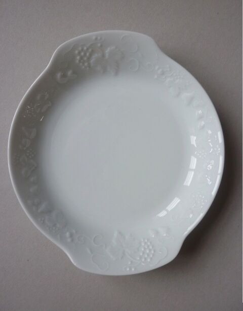 Collection CALIFORNIA: Petit plat rond LIMOGES Deshouli�res 13 Loivre (51)