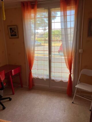  Appartement à louer 3 pièces 73 m²