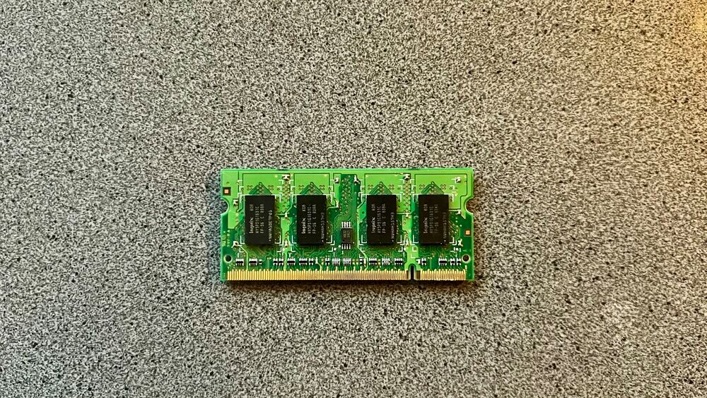 SK Hynix M&eacute;moire vive RAM 1Go - DDR2 SDRAM PC2-6400S -800Mhz Matériel informatique