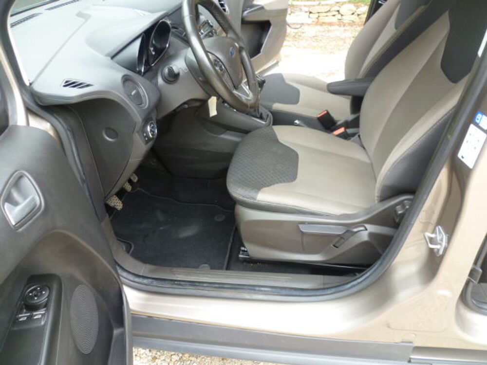 Tourneo VP Tourneo Courier 1.0 E 100 BV6 Ambiente 2019 occasion 30210 Castillon-du-Gard