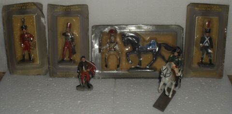 Napol�on � cheval+5 soldats de Plomb 1er Empire. 70 Montreuil (93)