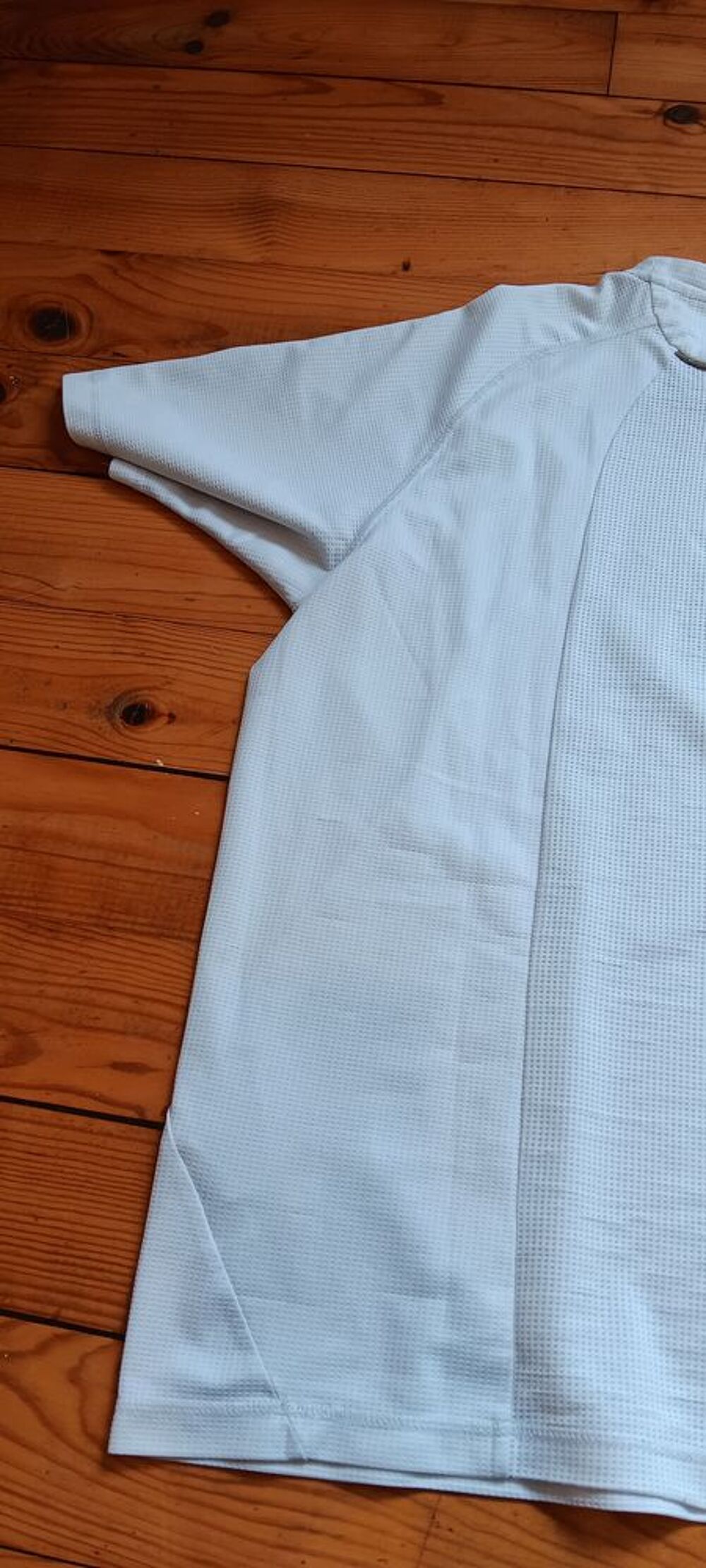 Lot t shirt homme et pantacourt homme Vêtements