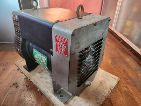 Alternateur 10kw triphasé 1500tr/mn 875 Strasbourg (67)
