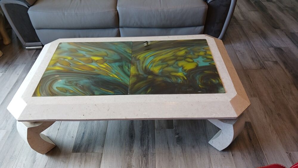 Table basse en verre souffl&eacute; et pierre plaqu&eacute;e Meubles