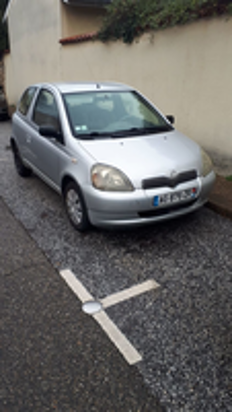 Yaris 1.3i Linea Luna 2001 occasion 69360 Saint-Symphorien-d'Ozon