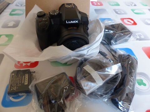appareil photo Panasonic Lumix FZ330 objectif Leica 395 Colombes (92)