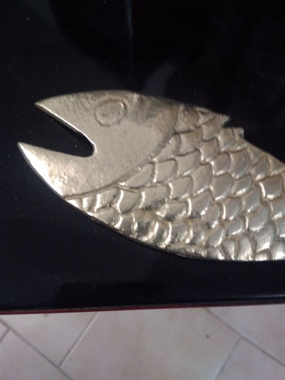  d&eacute;capsuleur en forme de poisson en bronze Décoration