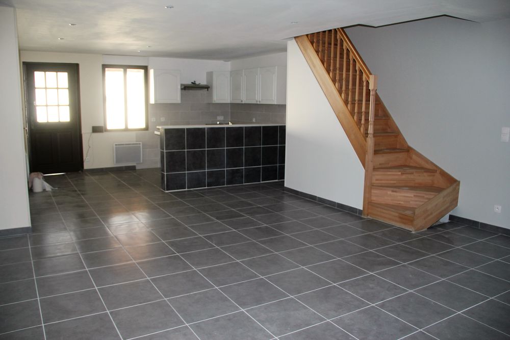 Location Maison MAISON MITOYENNE TRIPLEX Verrières