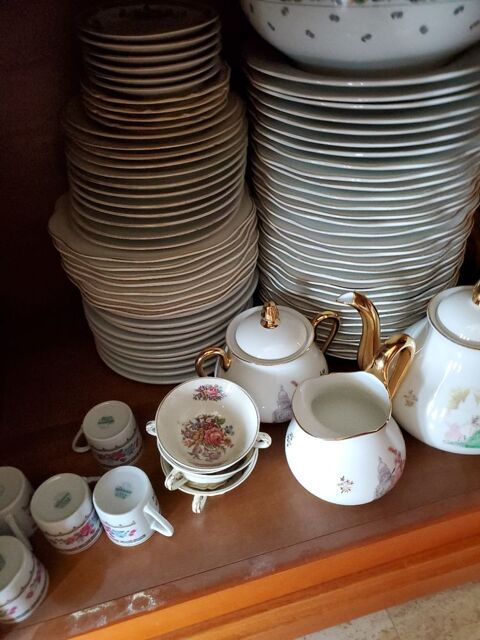 Ensemble de vaisselle ancienne 180 Santeuil (95)